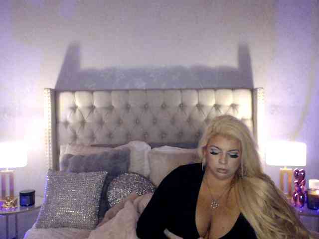 GwenTaylor webcam