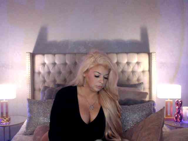 GwenTaylor webcam