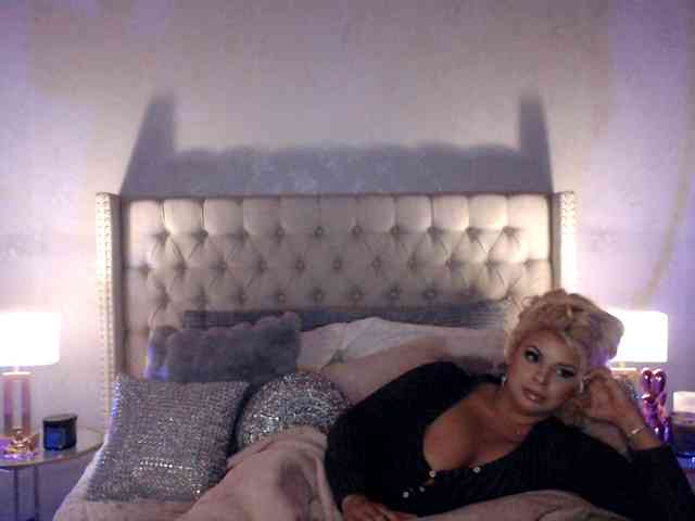 GwenTaylor webcam