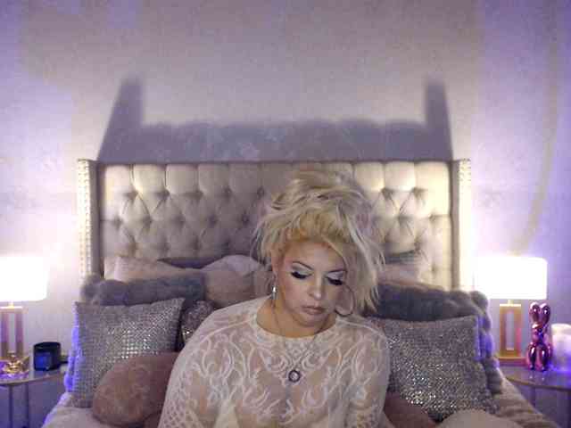 GwenTaylor webcam