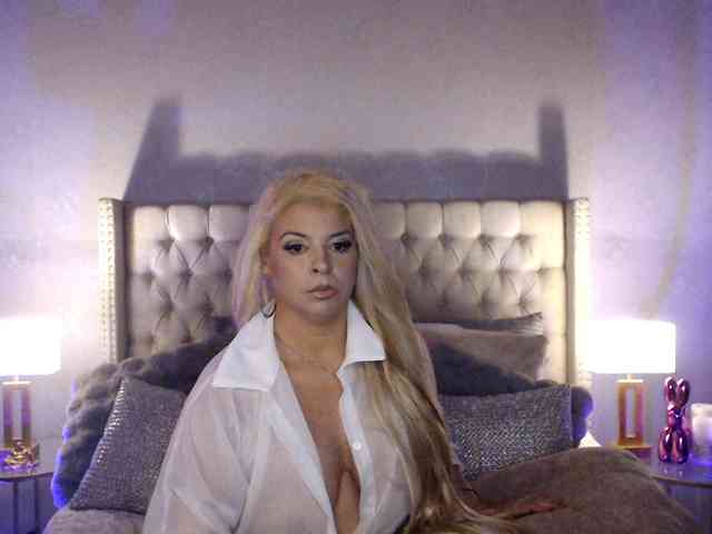 GwenTaylor webcam