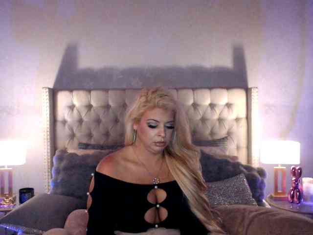 GwenTaylor webcam