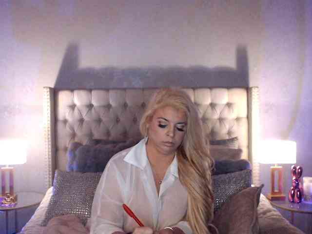GwenTaylor webcam
