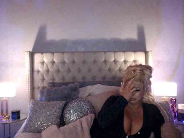 GwenTaylor webcam