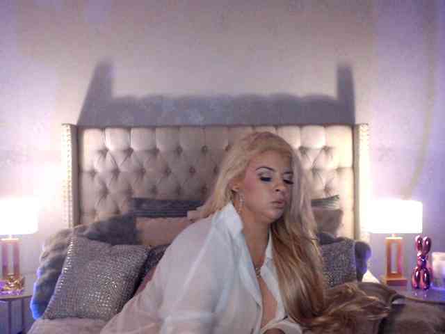 GwenTaylor webcam