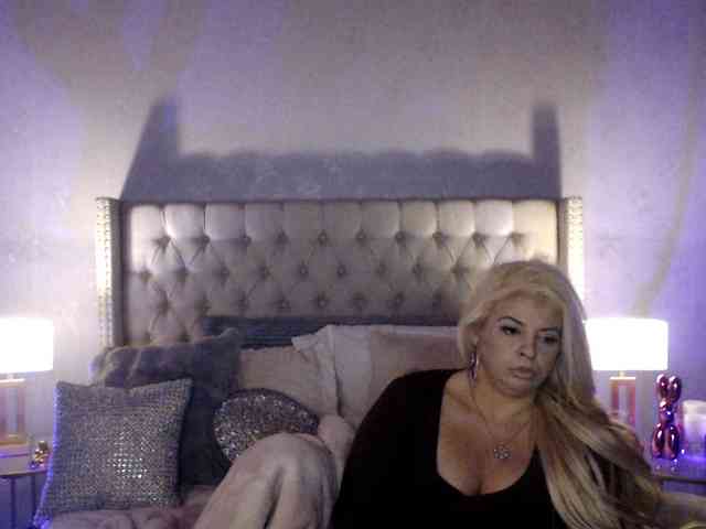 GwenTaylor webcam
