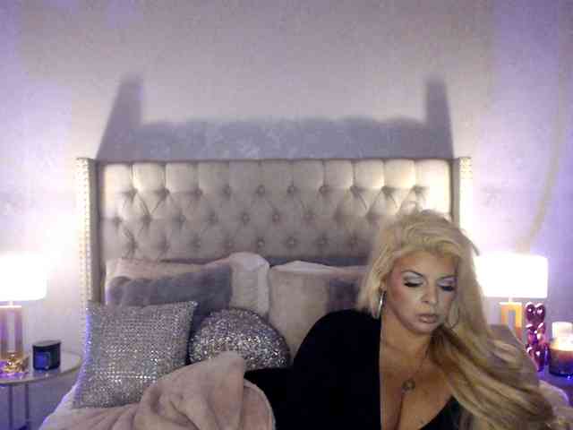 GwenTaylor webcam
