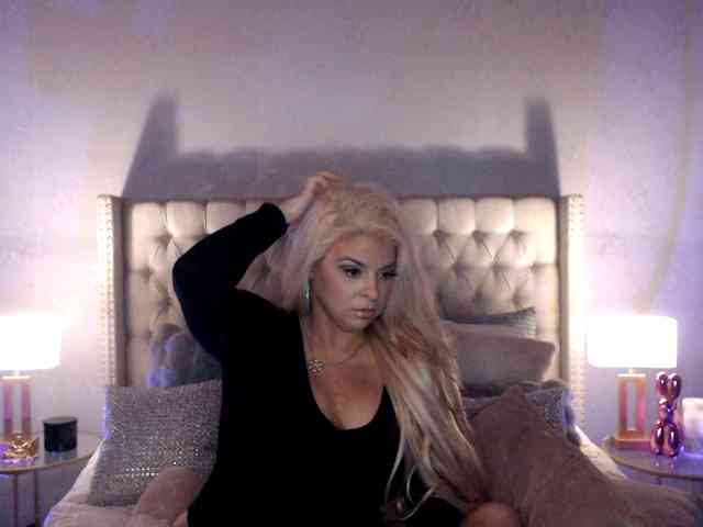 GwenTaylor webcam