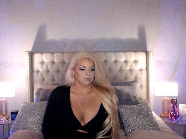 GwenTaylor webcam