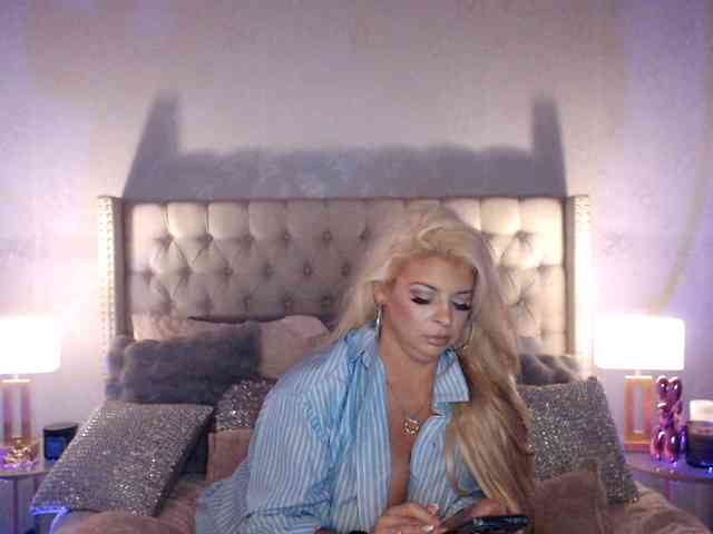 GwenTaylor webcam