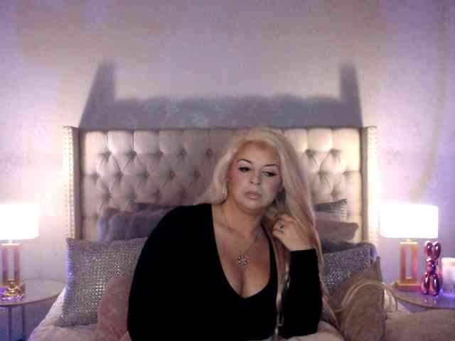 GwenTaylor webcam