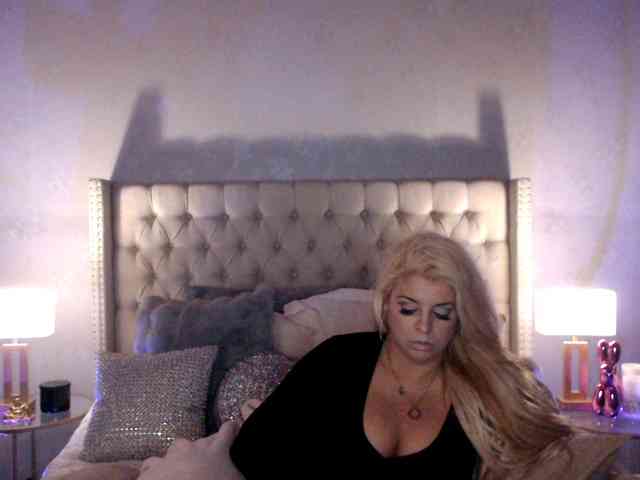 GwenTaylor webcam