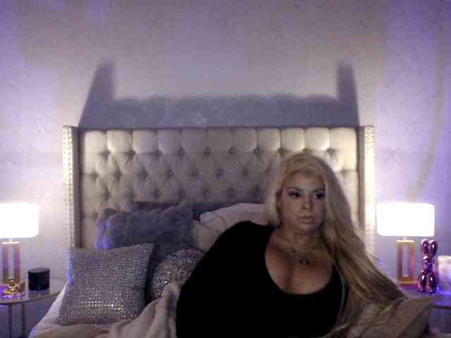 GwenTaylor webcam