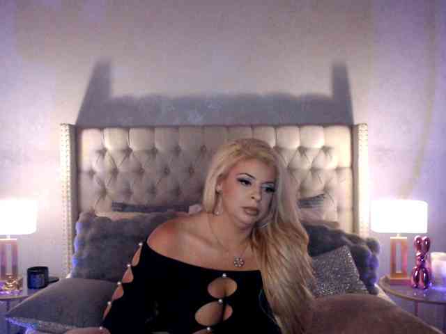 GwenTaylor webcam