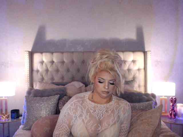 GwenTaylor webcam