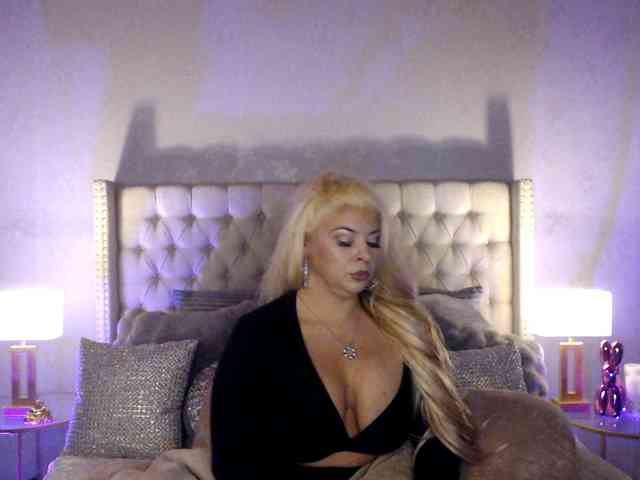 GwenTaylor webcam