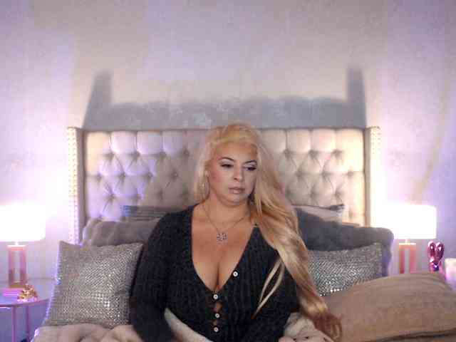 GwenTaylor webcam