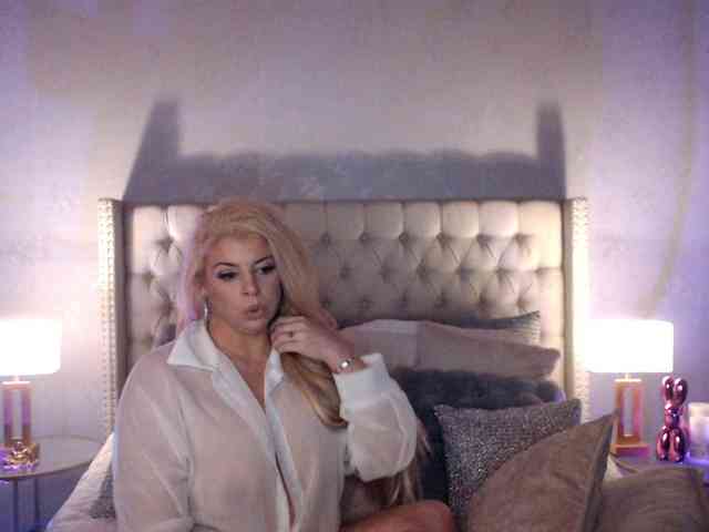 GwenTaylor webcam