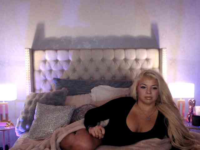 GwenTaylor webcam