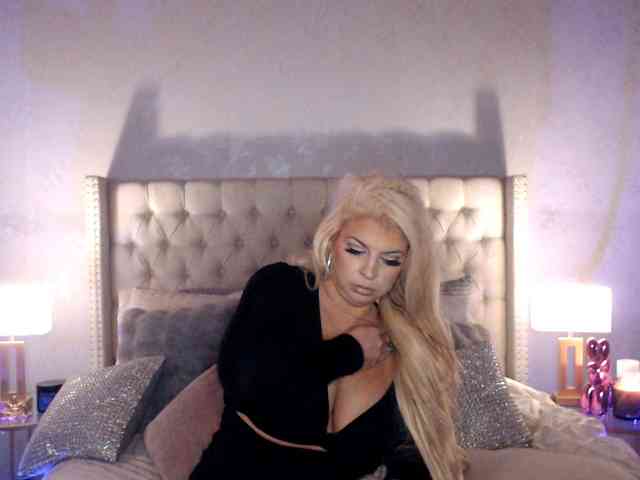 GwenTaylor webcam