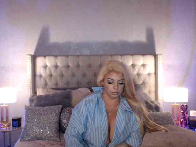 GwenTaylor webcam