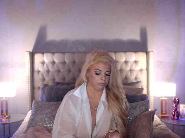 GwenTaylor webcam