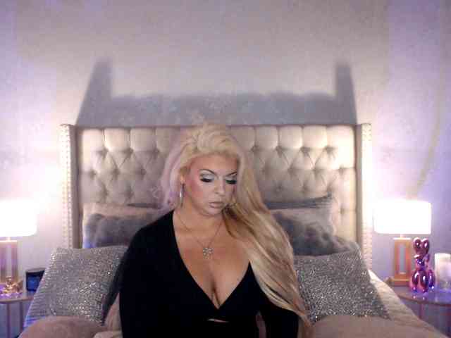 GwenTaylor webcam