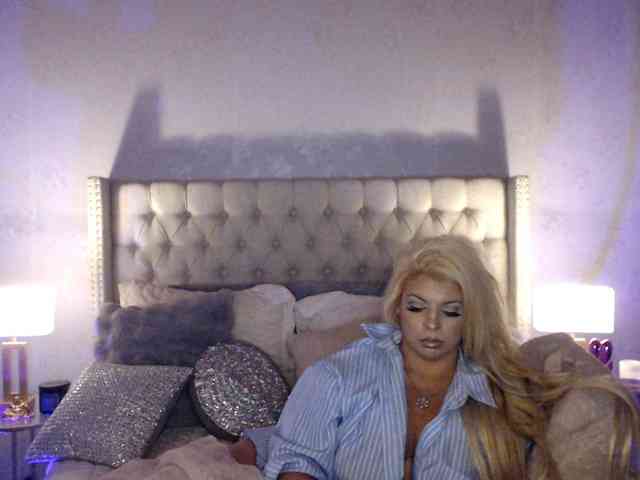 GwenTaylor webcam