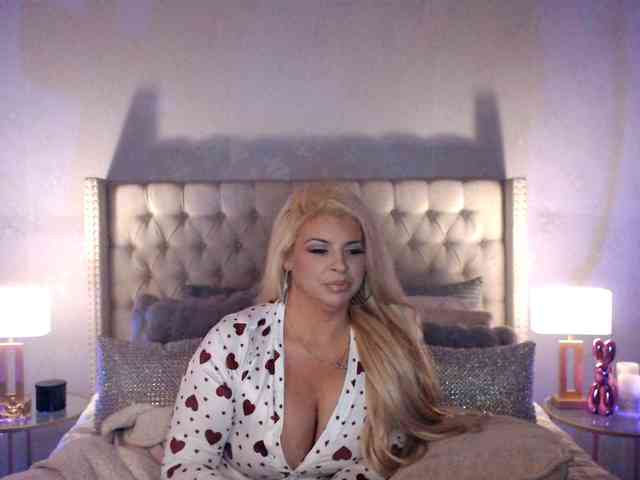 GwenTaylor webcam