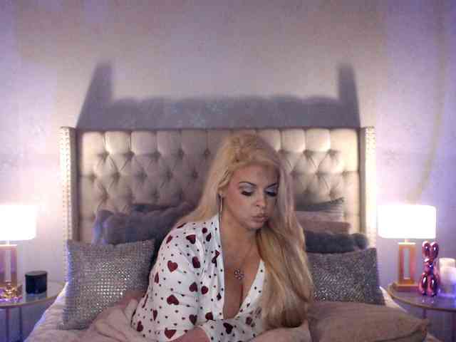GwenTaylor webcam