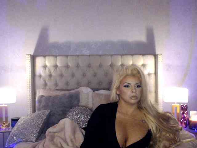 GwenTaylor webcam