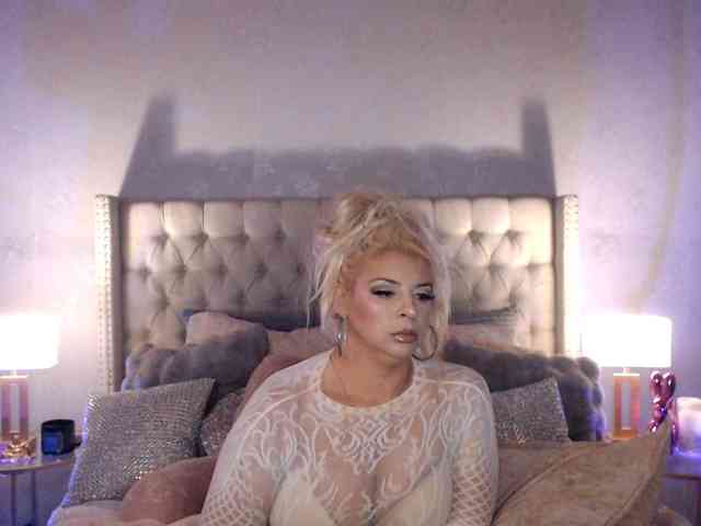 GwenTaylor webcam