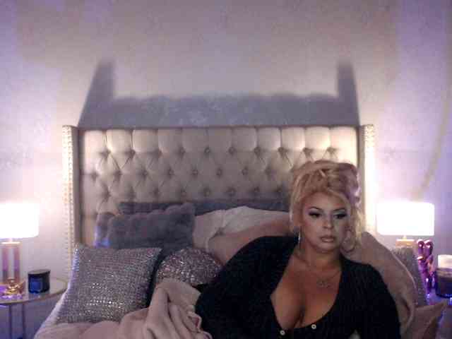 xtinastar Live Webcam on BongaCams