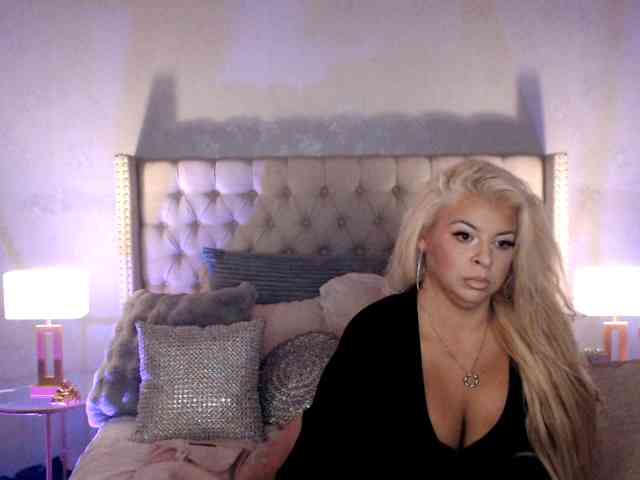 GwenTaylor webcam