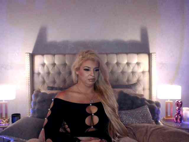 GwenTaylor webcam