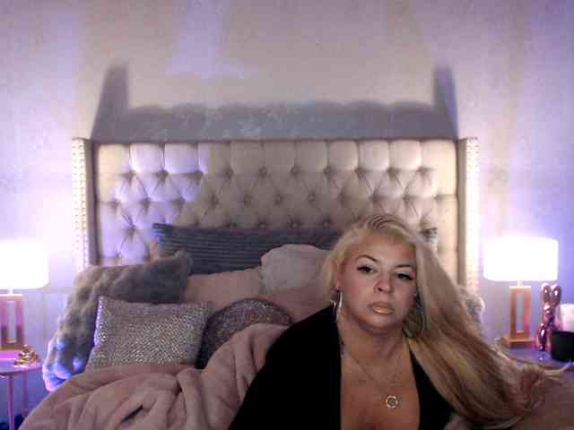 GwenTaylor webcam