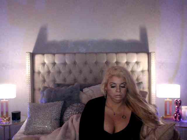 GwenTaylor webcam