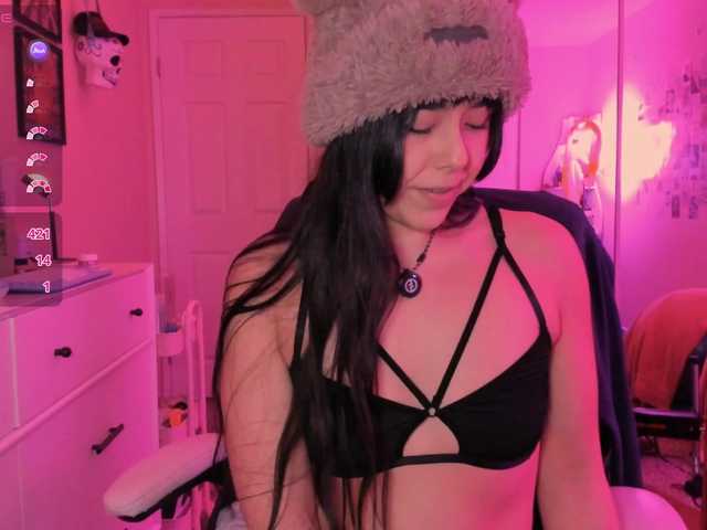 EveeLuna live webcam show