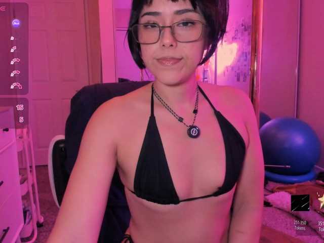 EveeLuna live cam on BongaCams