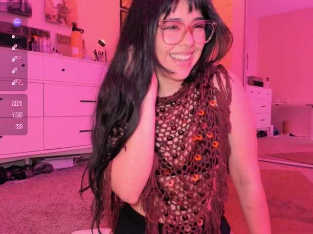 EveeLuna's BongaCams show and profile