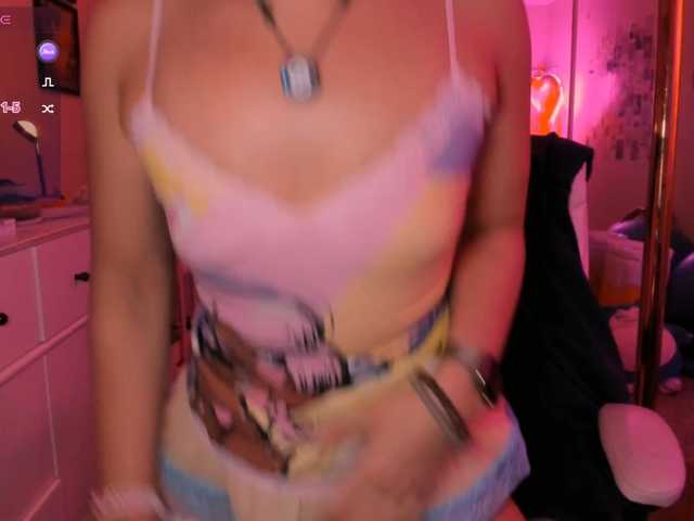 EveeLuna, en directo ahora en BongaCams