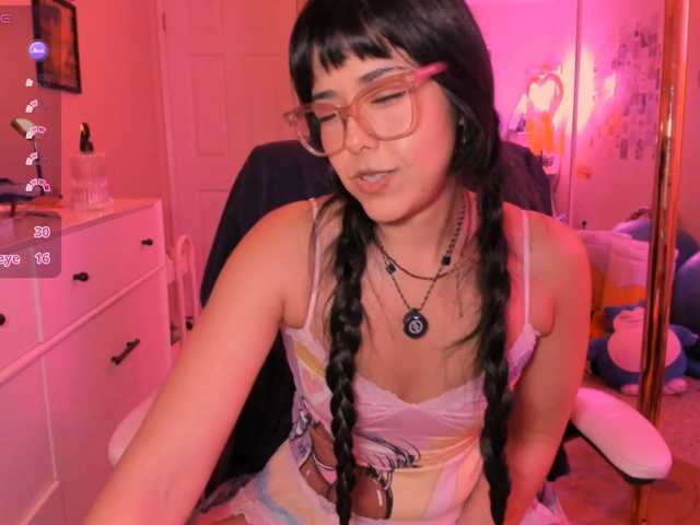 EveeLuna, en directo ahora en BongaCams