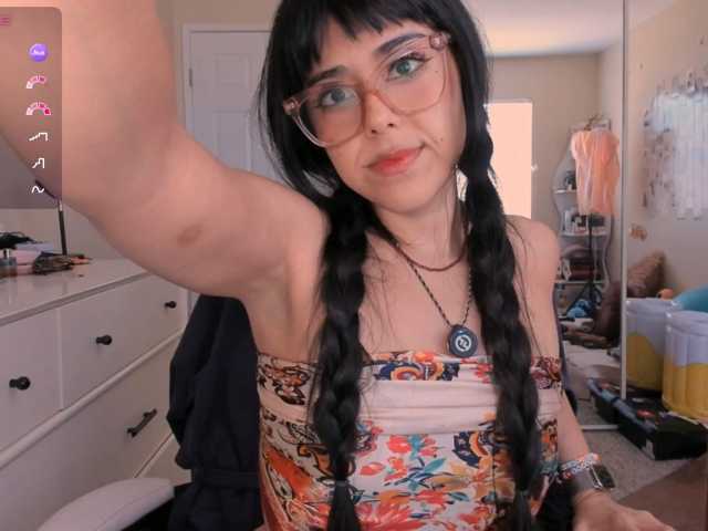 EveeLuna live cam preview