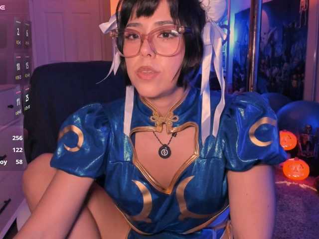 EveeLuna live cam on BongaCams