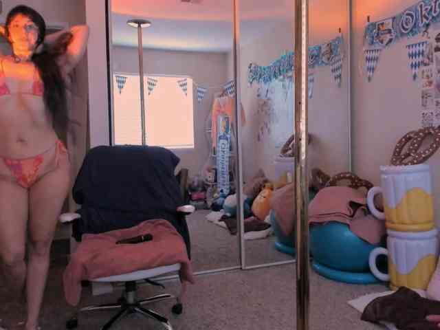EveeLuna webcam
