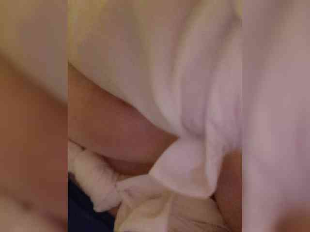 BlondeAlis webcam