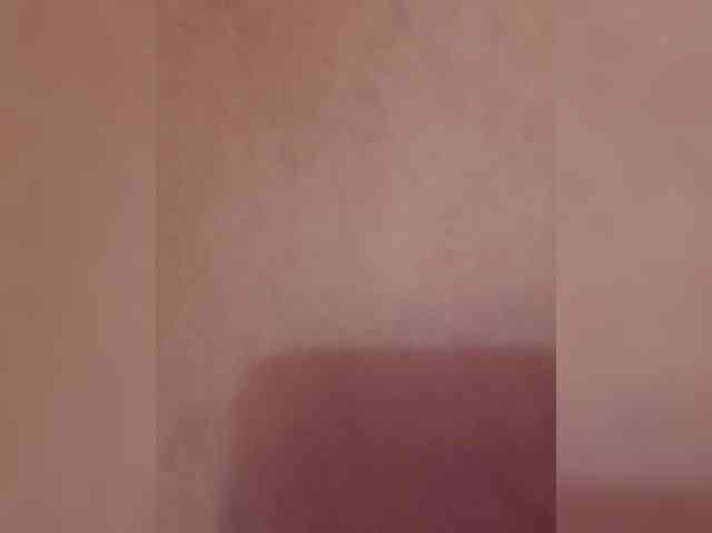 BlondeAlis webcam