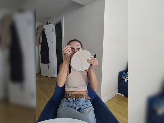 Zvezda_Lola live cam preview