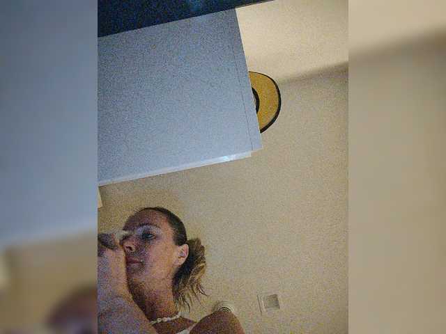 Lola3000 live cam on BongaCams