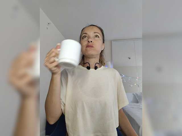 Lola3000 live webcam show